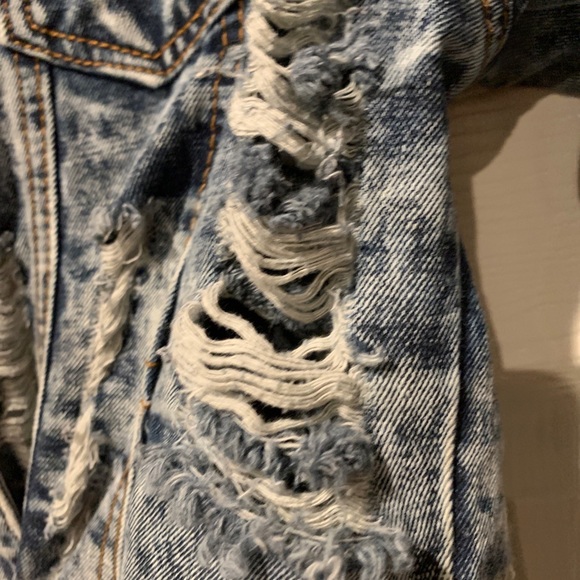 DAZL Jean Jacket - Picture 5 of 10
